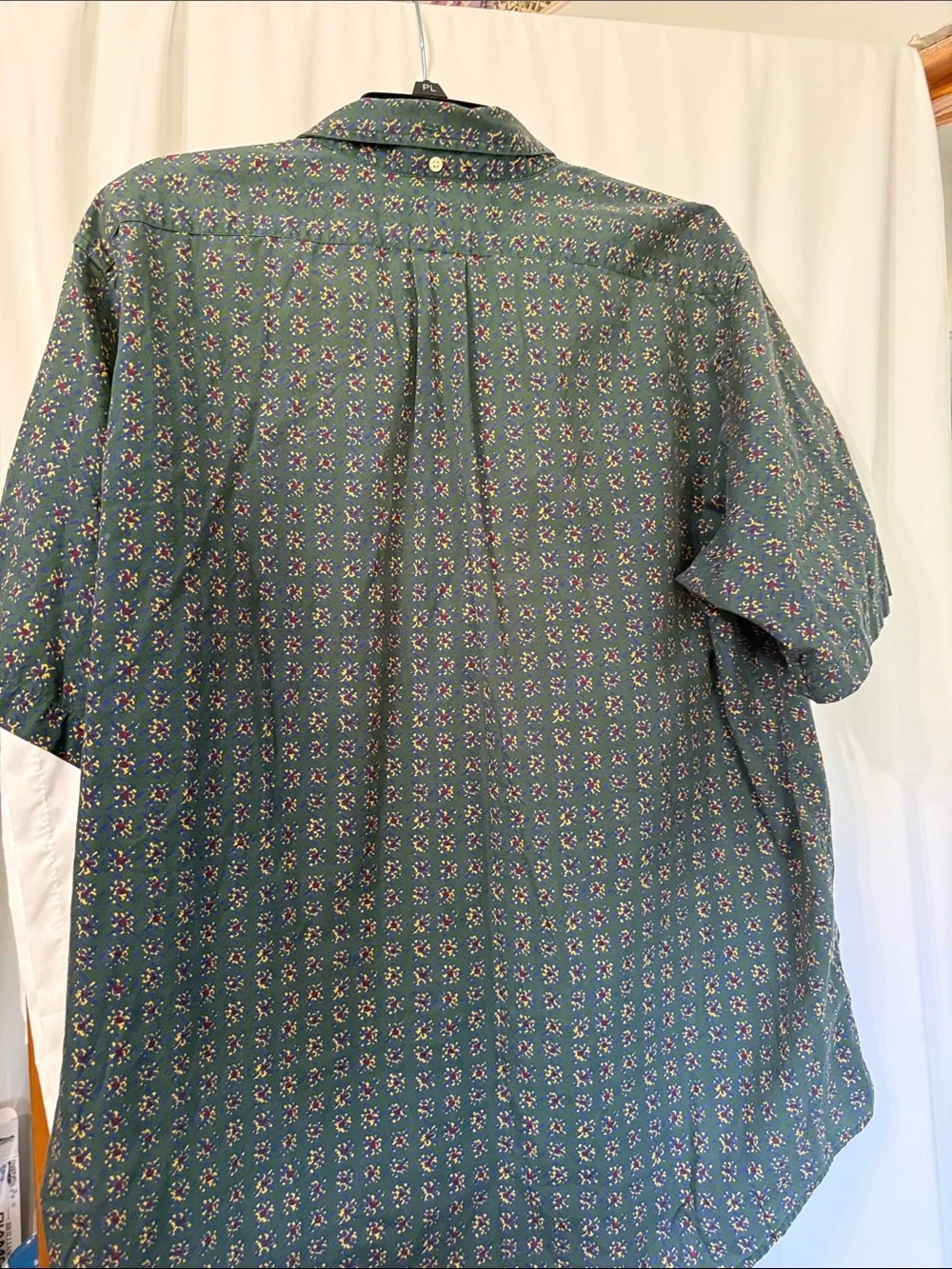 J. Crew Men's Short-Sleeve Button-Down Shirt in Teal with Multi-Color Print